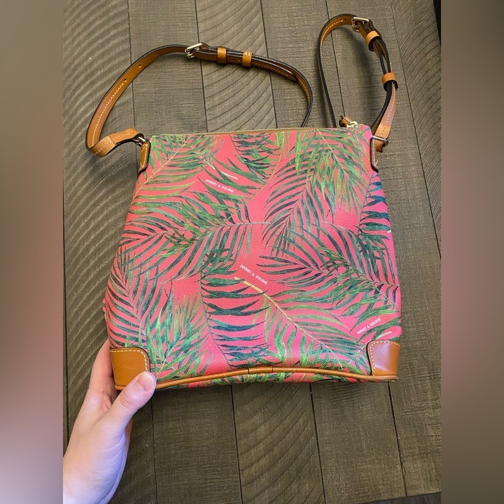 Dooney & Bourke pink with palm leaves crossbody/shoulder bag - Picture 7 of 15